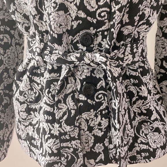 Roz & Ali woman’s black / white lightweight belted  jacket Rayon blend size L - Picture 5 of 14